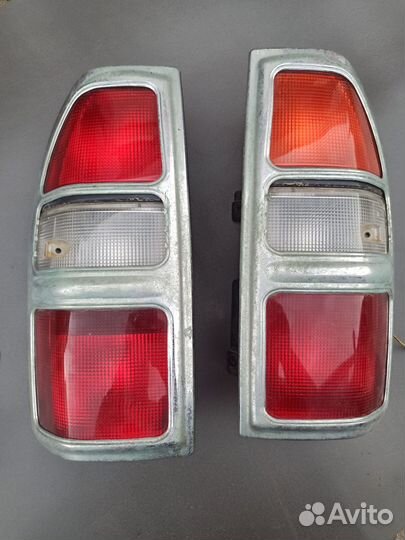 Фонари задние Land Cruiser Prado 90