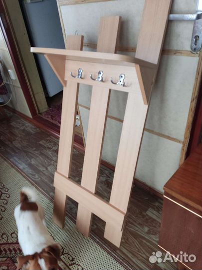 Вешалка в прихожую