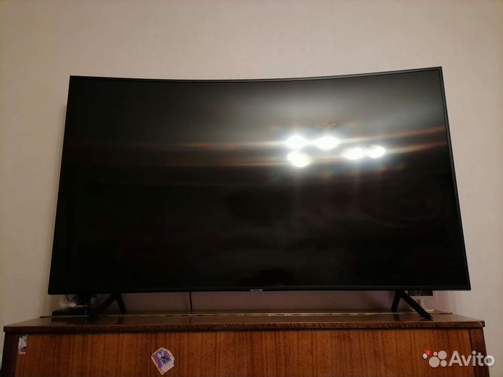 Sumsung битая матрица 65' 163 см RU7300 class