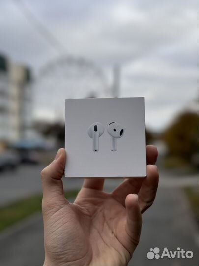 Airpods 4 с шумоподавлением и без