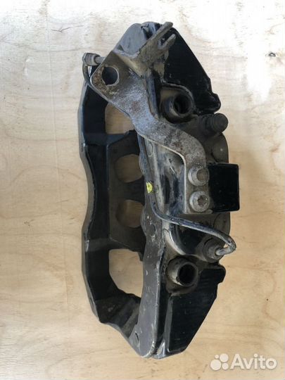 Суппорт левый Audi S8 / S6 4E0615123D