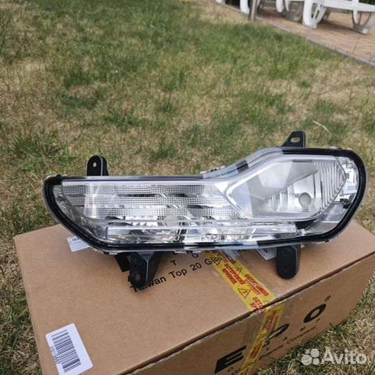 Противотуманка Форд Куга