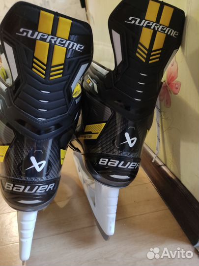 Хоккейные коньки bauer
