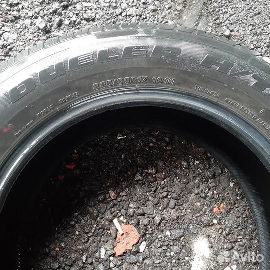 Bridgestone Dueler H/T 225/65 R17