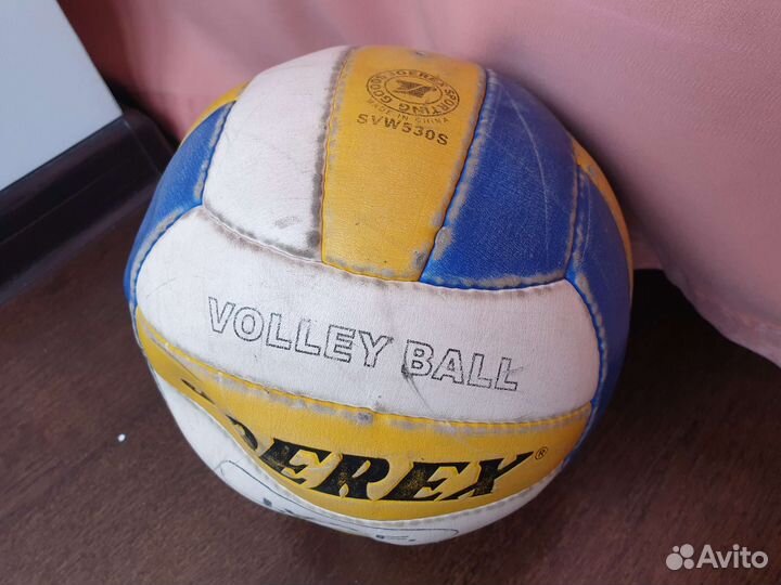 Продаются мячи