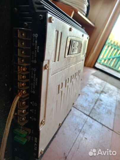 Сабвуфер с усилителем