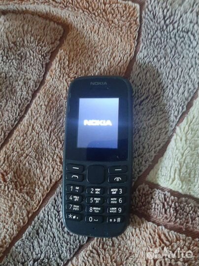 Кнопочный телефон Nokia