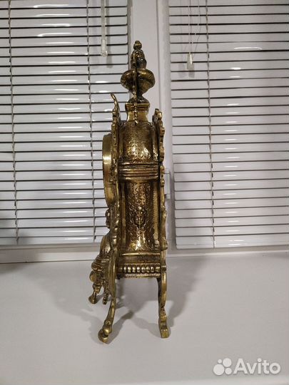 Настольные часы из бронзы