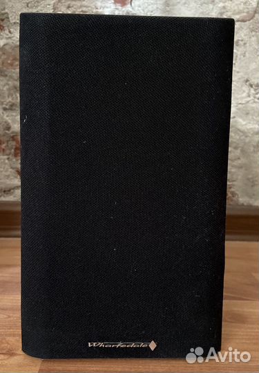 Колонки полочные Wharfedale Diamond 9.0