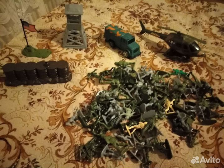 Игрушка Солдат