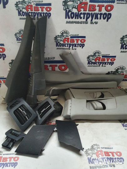 Обшивка салона Toyota Prius хэтчбек iiixw30 1.8