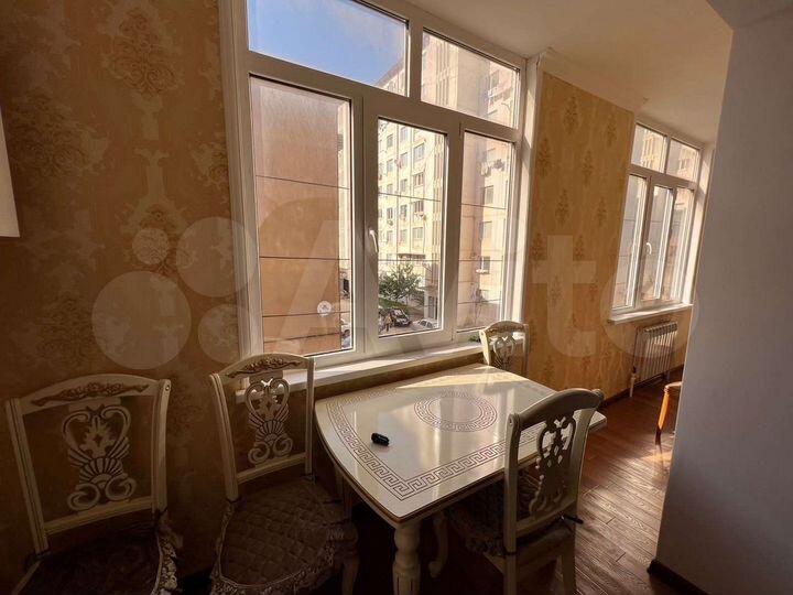 2-к. квартира, 72 м², 2/6 эт.