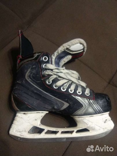 Хоккейные коньки bauer