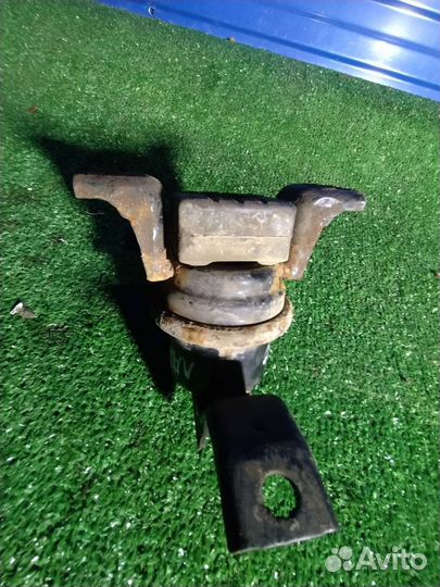 Подушка двигателя mitsubishi lancer 8 1.6 МКПП