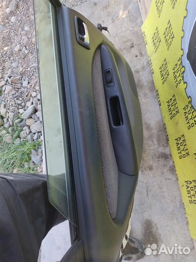 Дверь задняя левая Toyota Caldina st210 1997-2002