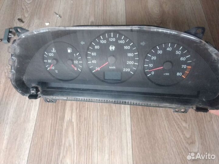 Панель приборов Alfa Romeo 145-146