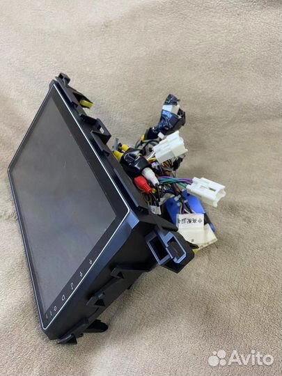 Автомагнитола 2 din android Toyota Highlander