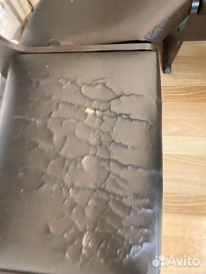 Кухонный уголок со столом и стульями бу