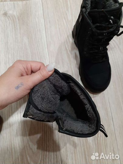 Ботинки зимние 35р