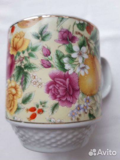 Керамическая кружка с крышкой