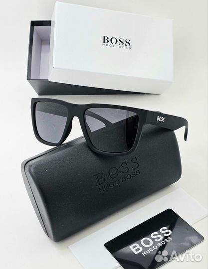 Солнцезащитные очки Hugo boss