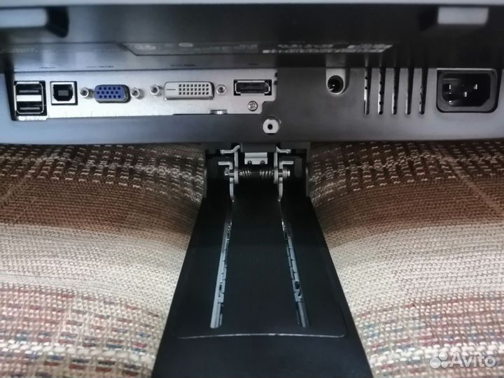 Монитор Dell U2412M(b)