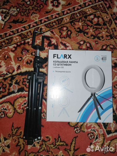 Лампа настольная