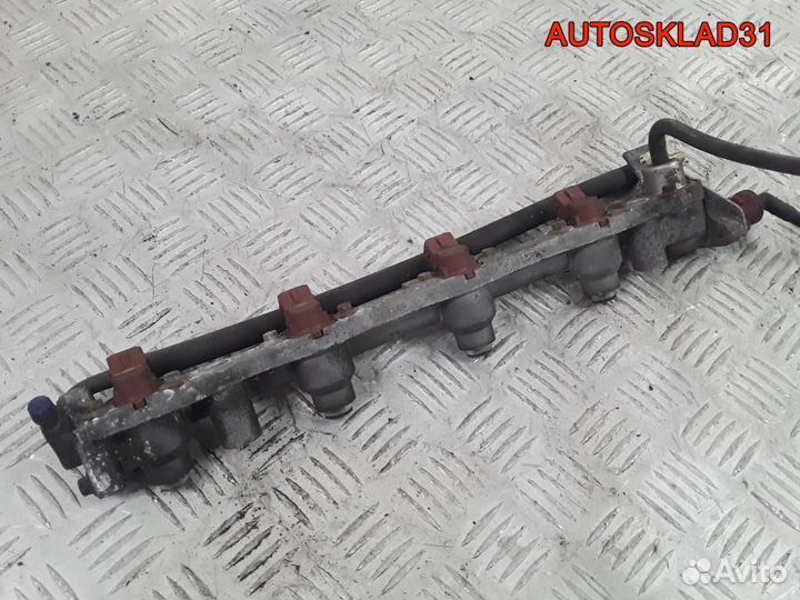 Рейка топливная с форсунками Ford Fiesta 1,25 DHB