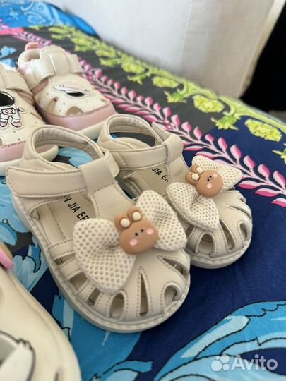 Продам обувь детскую
