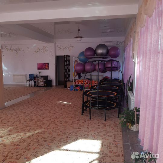 Зал для фитнеса, танцев