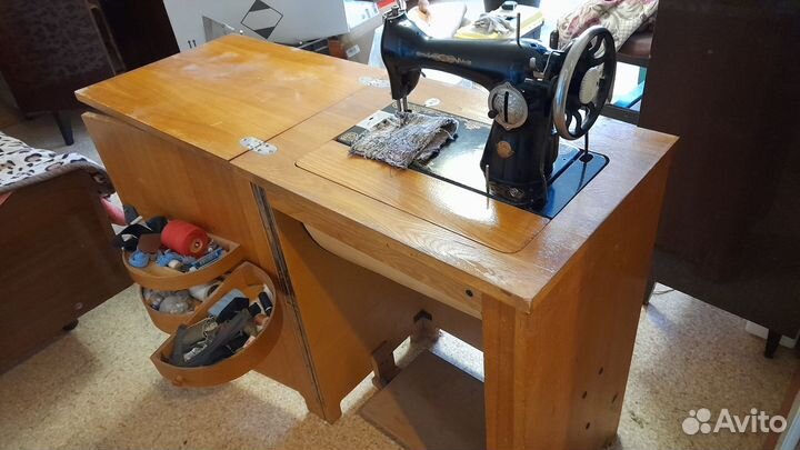 Швейная машинка бу