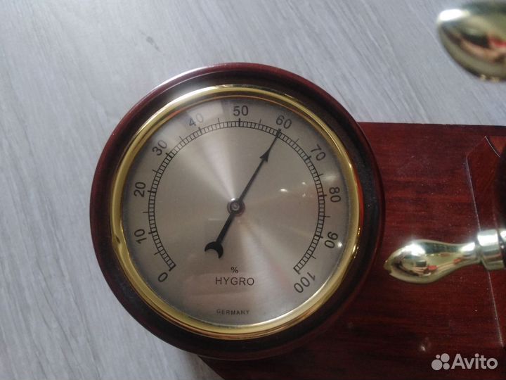 Настольные часы, Метеостанция настольная Н-32