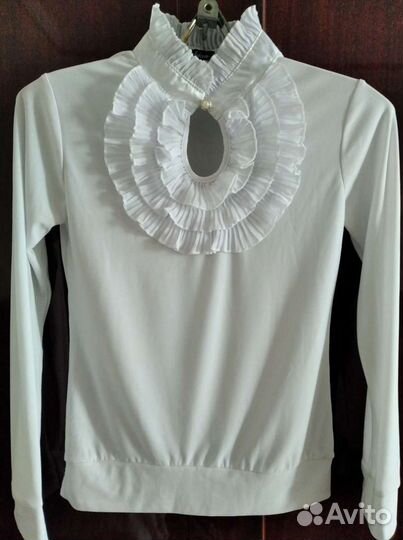 Блузы девочковые,раз 42, б/у