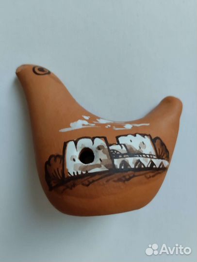 Глиняная свистулька птички из крепости в Копорье