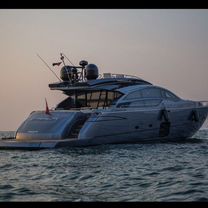 Pershing 82 ft, Джабаль-Али