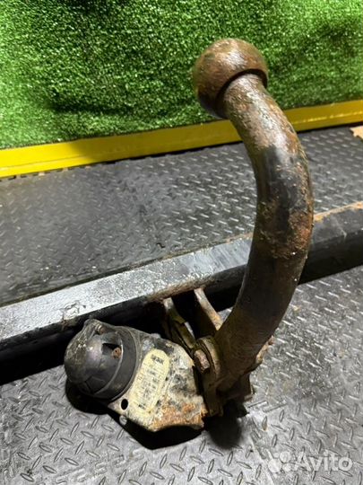 Прицепное устройство (фаркоп) Nissan Qashqai 1.5