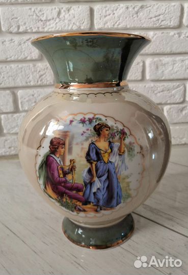 Вазы, шкатулки