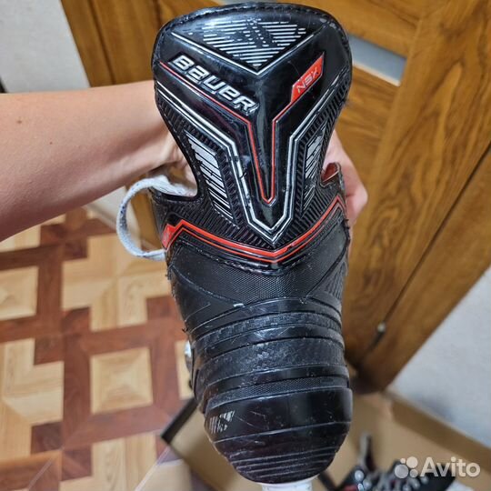 Хоккейные коньки bauer