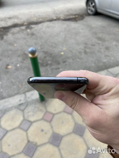 iPhone Xs, 256 ГБ