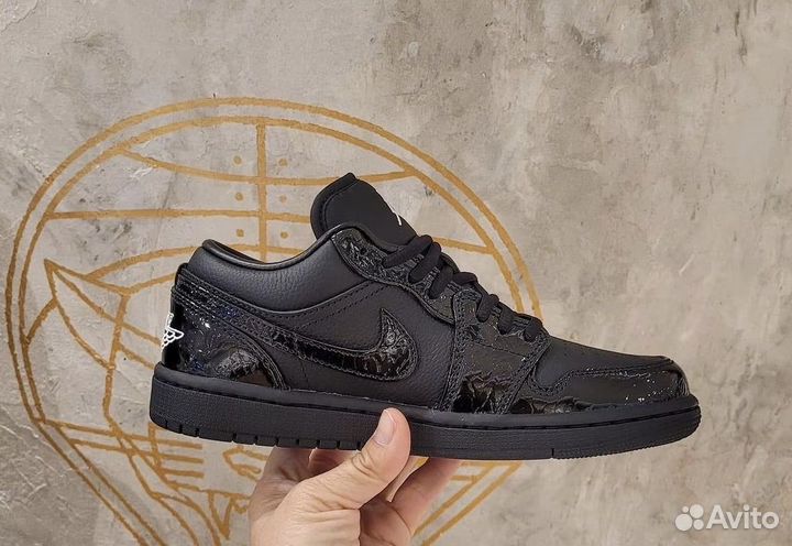 W Air Jordan 1 Low SE