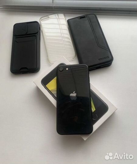 iPhone SE (2020), 128 ГБ
