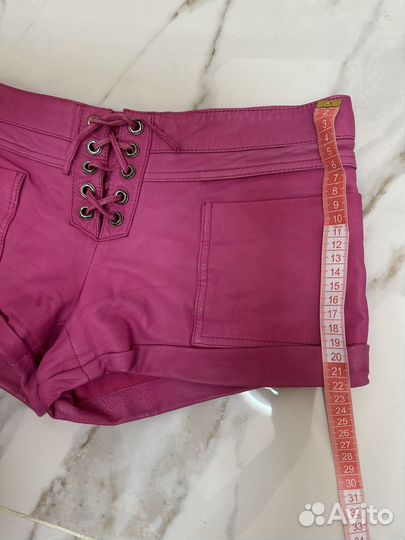 Кожаные шорты