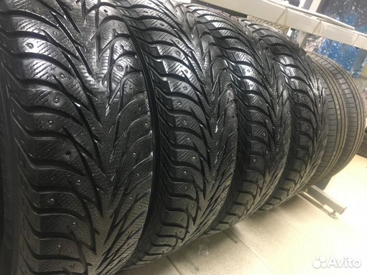 Yokohama IceGuard Stud IG65 235/65 R17
