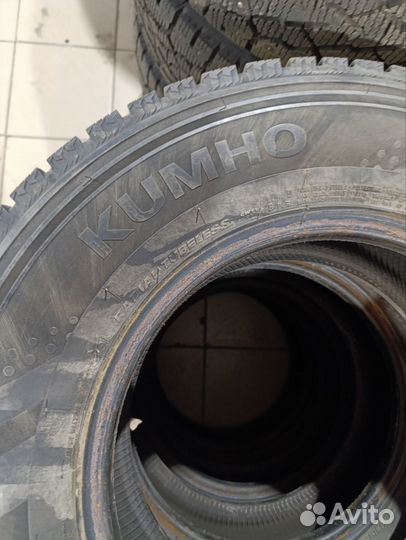 Kumho Winter Portran CW11 225/70 R15C