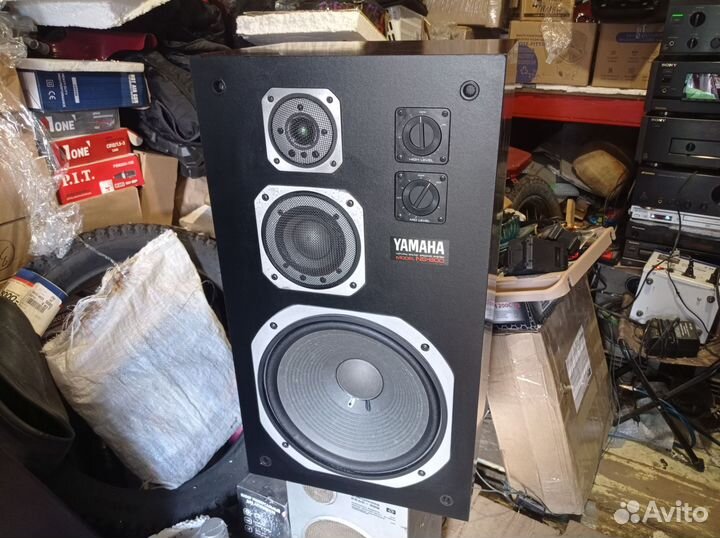 Колонки Yamaha NS-600