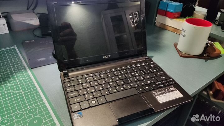 Нетбук Acer Aspire One ZE6