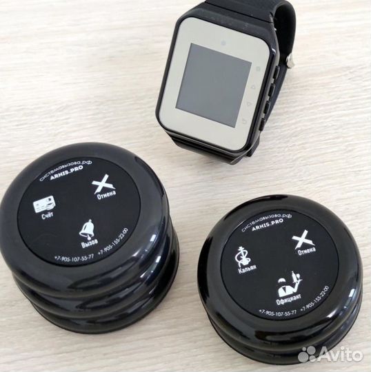 Кнопка вызова персонала и пейджер официанта