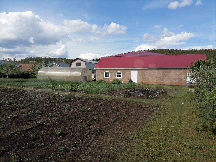 Коттедж 387 м² на участке 25 сот.