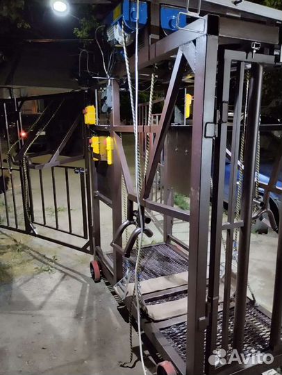 Станок для обрезки копыт крс