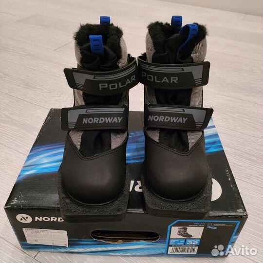 Лыжные ботинки